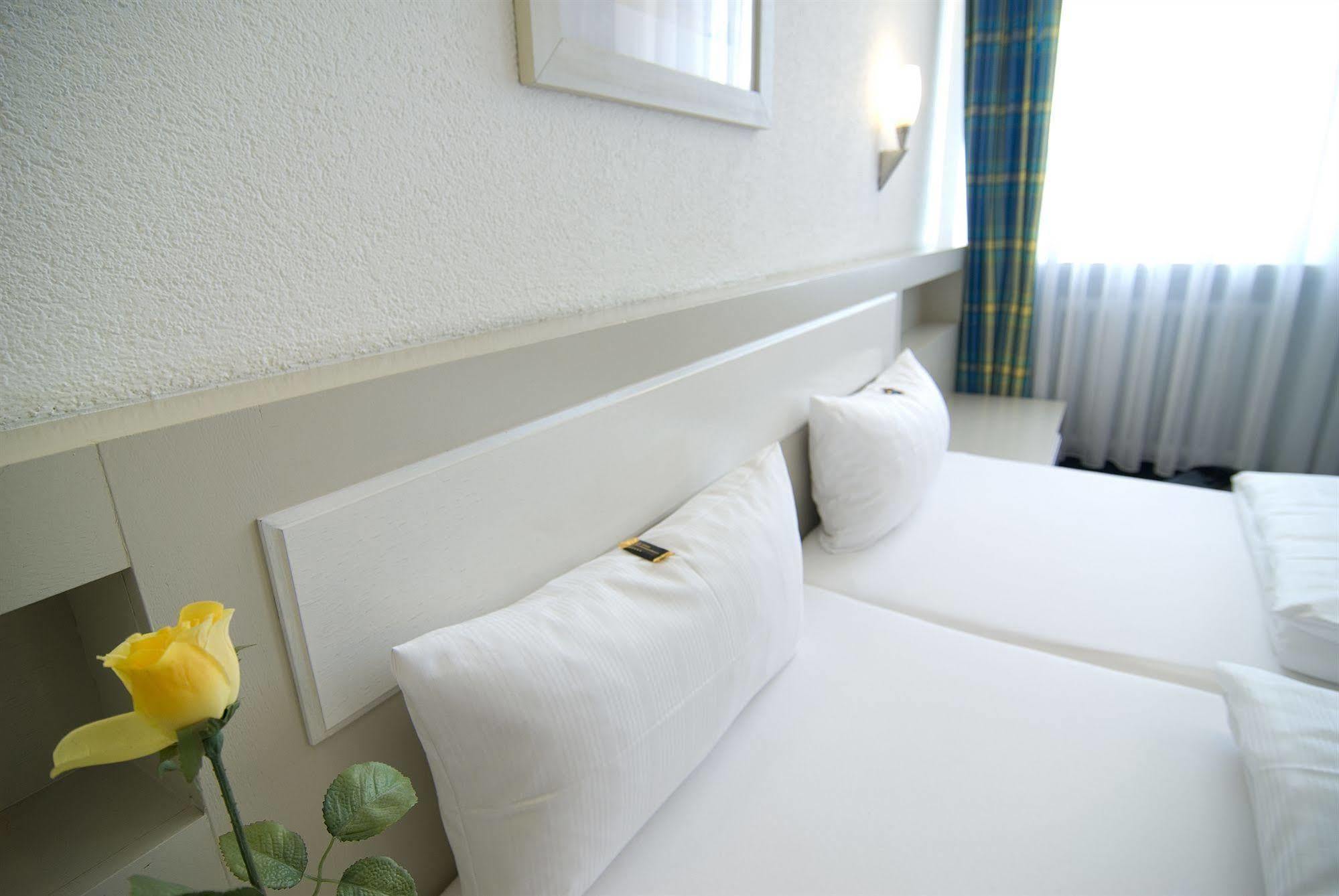 Dirmstein Hotel Kempf מראה חיצוני תמונה